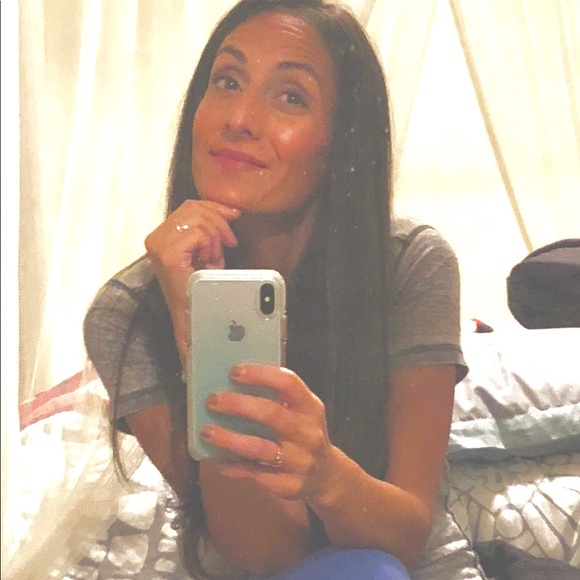 Meet your Posher, Marissa - Picture 2 of 2